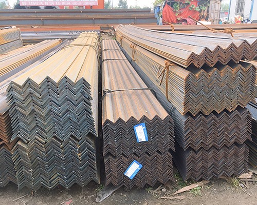 山西保瑞和物貿(mào)公司提醒，山西鍍鋅無縫鋼管連接方式要求